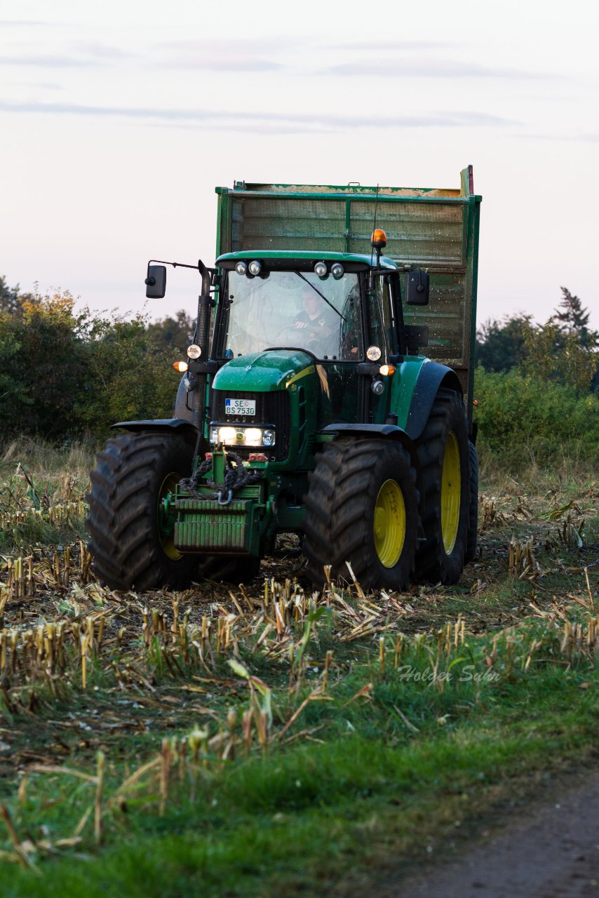 Bild 28 - Maisernte am 11.10.12